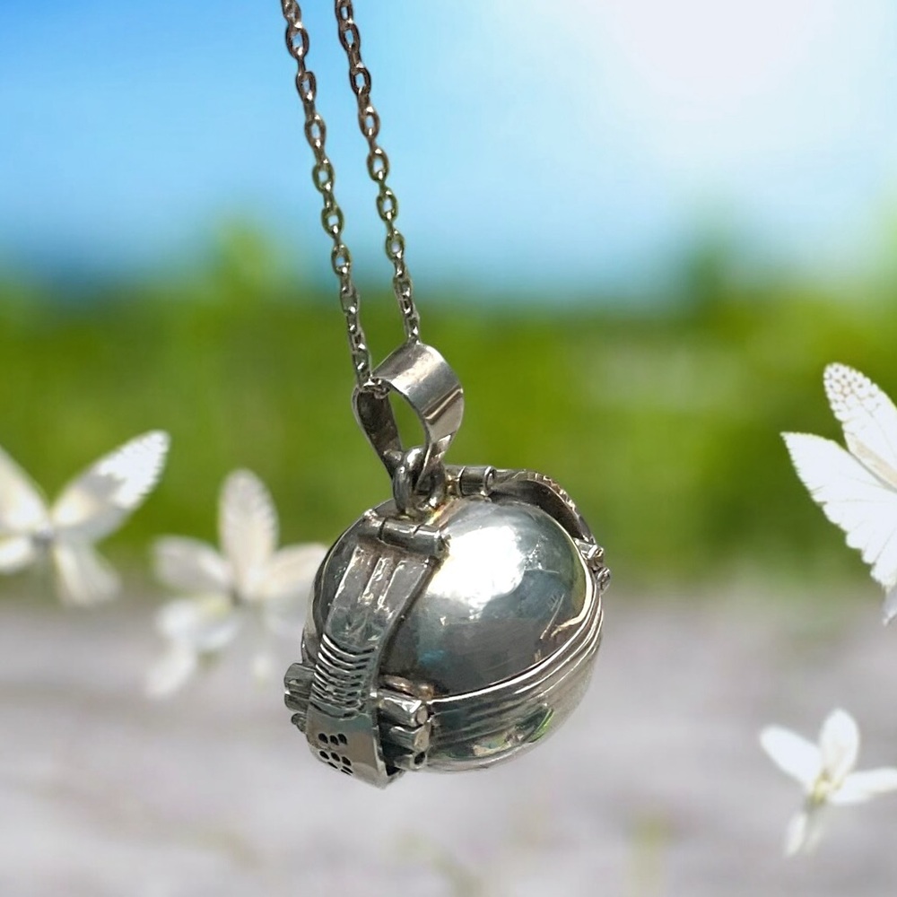 🌺Vintage Taxco Accordion Sphere Locket Necklace - Picture 11 of 15